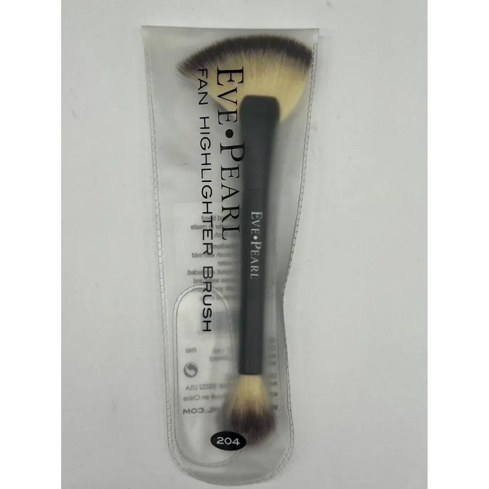Eve Pearl Brush #204 - MicroSilk Dual Fan Highlighter Brush